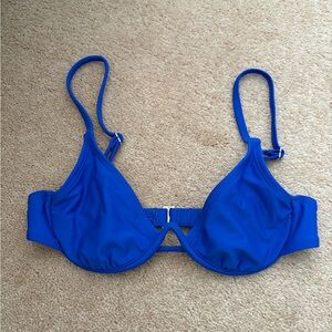 Blue Women's Underwire Bikini top size small in royal blue